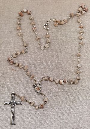 ROSARIO EN PIEDRA MEDJUGORJE ENGARZADO 3528