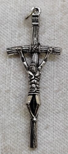 CRUZ METAL PASTORAL COLGAR 40 X 20 MM.LLAMADA TAMBIEN DE JUAN PABLO II
