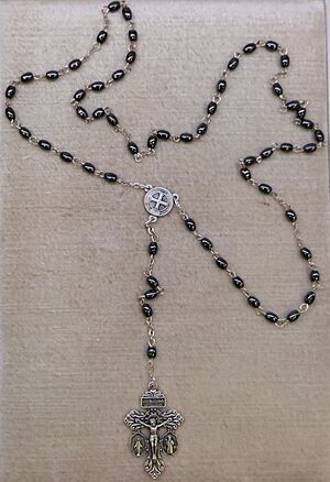 ROSARIO DEL PERDÓN HEMATITES SAN BENITO