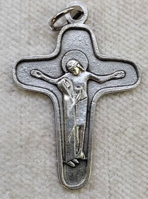 CRUZ DE LA MADRE MEDIANA BISUTERIA CFMI-2.3X2MM