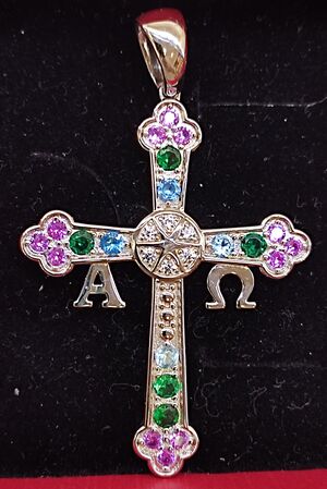 CRUZ DE LA VICTORIA (ASTURIAS) PLATA CON CIRCONITAS DE COLOR 47X35 PL DBCA47P