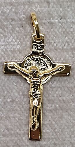 CRUZ PLATA SAN BENITO CHAPADA ORO 29 MM CH