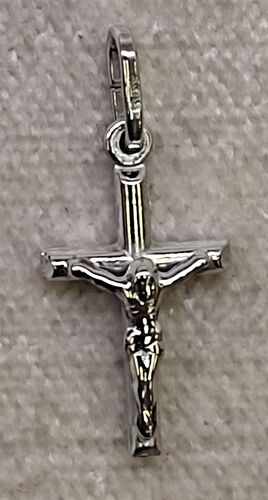 CRUZ PLATA LISA C/CRISTO 20X12MM PL